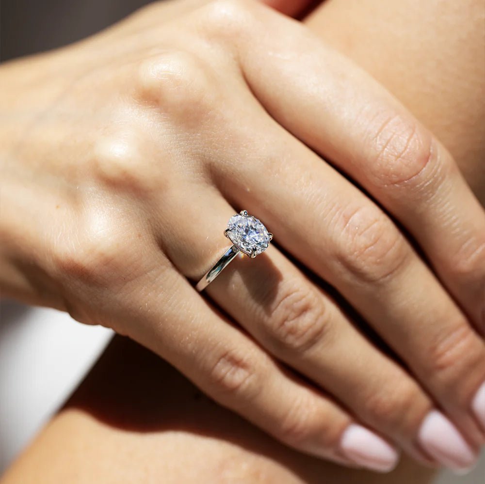 Oval Moissanite Ring - Aliyara
